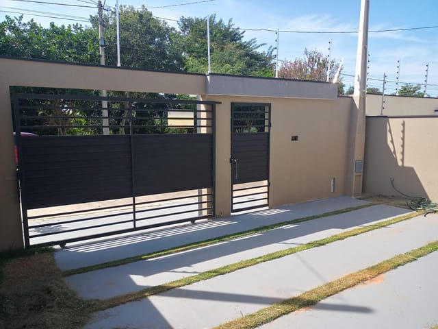 Casa 2 quartos e 2 banheiros, à venda, no bairro Central Park II em Capela do Alto