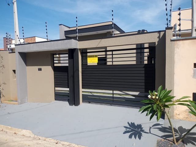 Casa 2 quartos e 2 banheiros, à venda, no bairro Central Park II em Capela do Alto