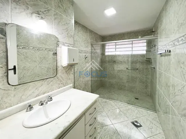 Casa com 250m² 3 quartos e 3 banheiros, à venda, no bairro Jardim Cica em Jundiaí