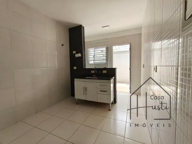 Casa 2 quartos e 1 banheiro, à venda, no bairro Jardim Petrópolis em Cotia