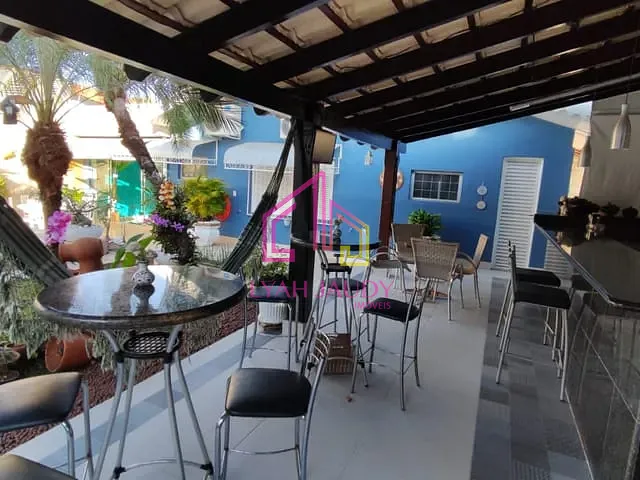 Casa com 600m² 3 quartos e 4 banheiros, à venda, no bairro Jardim das Américas em Cuiabá