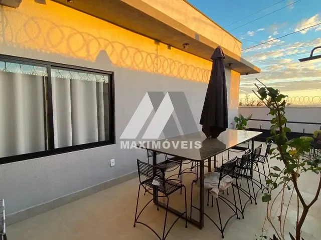 Casa com 180m² 3 quartos e 2 banheiros, à venda, no bairro JK em Araçuaí