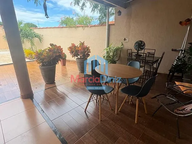 Casa com 287m² 3 quartos e 2 banheiros, à venda, no bairro Jardim Marajoara em Ituverava
