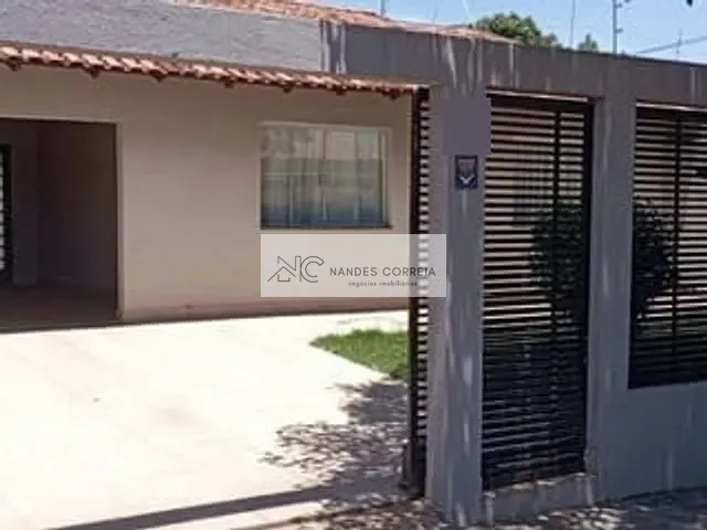 Casa 3 quartos e 3 banheiros, à venda, no bairro Lindóia em Londrina