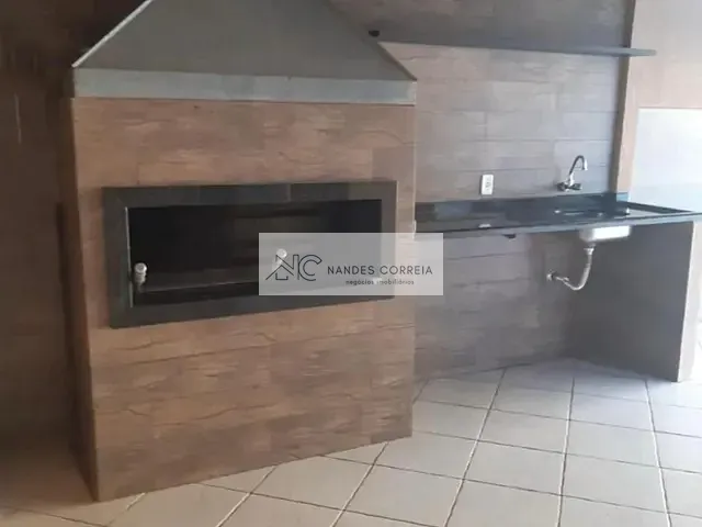 Casa 3 quartos e 3 banheiros, à venda, no bairro Lindóia em Londrina