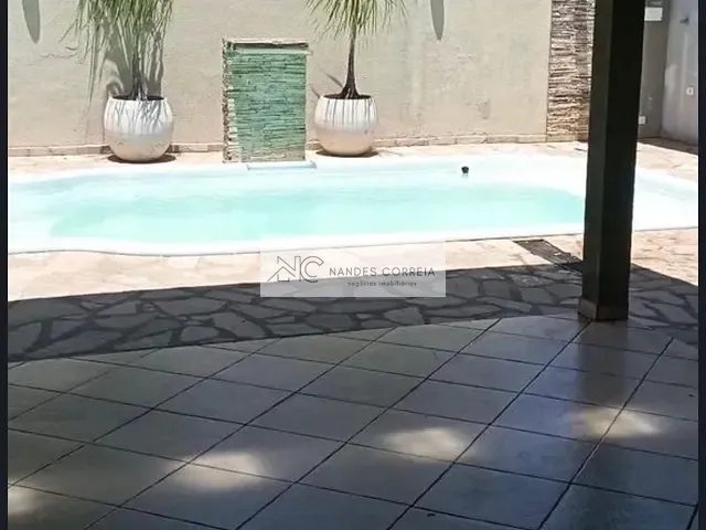 Casa 3 quartos e 3 banheiros, à venda, no bairro Lindóia em Londrina