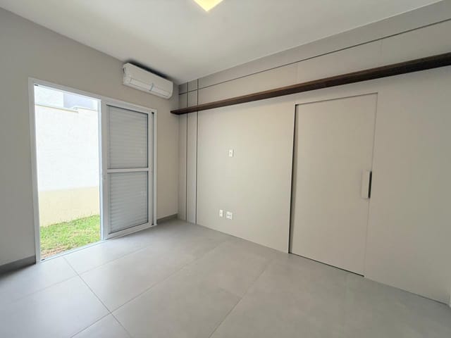 Casa com 143m² 3 quartos e 3 banheiros, para alugar, no bairro Tiradentes em Campo Grande