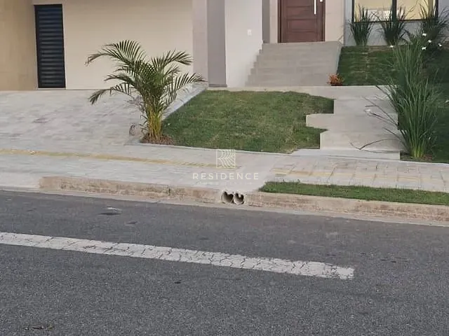 Casa com 240m² 3 quartos e 2 banheiros, à venda, no bairro Casa de Pedra em Volta Redonda