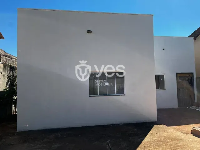 Casa 2 quartos e 1 banheiro, à venda, no bairro Jardim Europa em Araxá