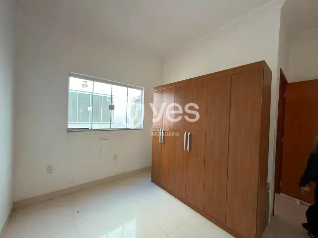 Casa 2 quartos e 1 banheiro, à venda, no bairro Jardim Europa em Araxá