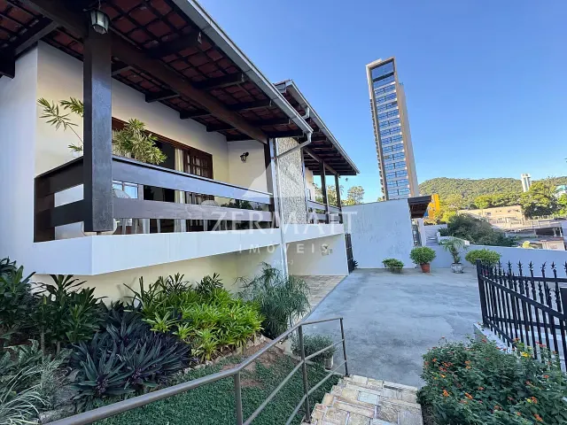 Casa com 634m² 3 quartos e 4 banheiros, à venda, no bairro Itoupava Seca em Blumenau