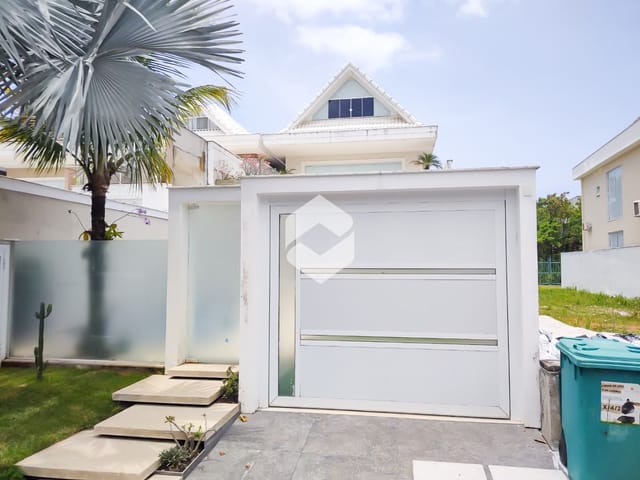 Casa com 263m² 4 quartos e 5 banheiros, à venda, no bairro Recreio dos Bandeirantes em Rio de Janeiro
