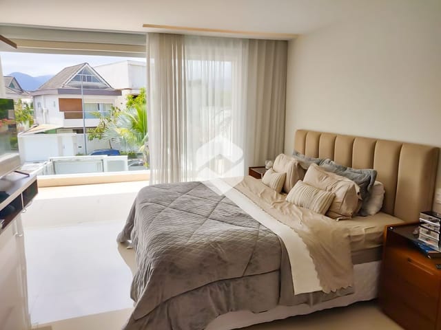 Casa com 263m² 4 quartos e 5 banheiros, à venda, no bairro Recreio dos Bandeirantes em Rio de Janeiro