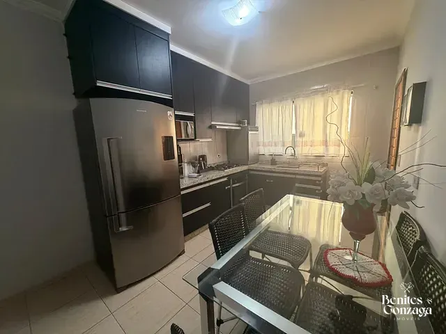 Casa 3 quartos e 2 banheiros, à venda, no bairro Jardim Dias I em Maringá