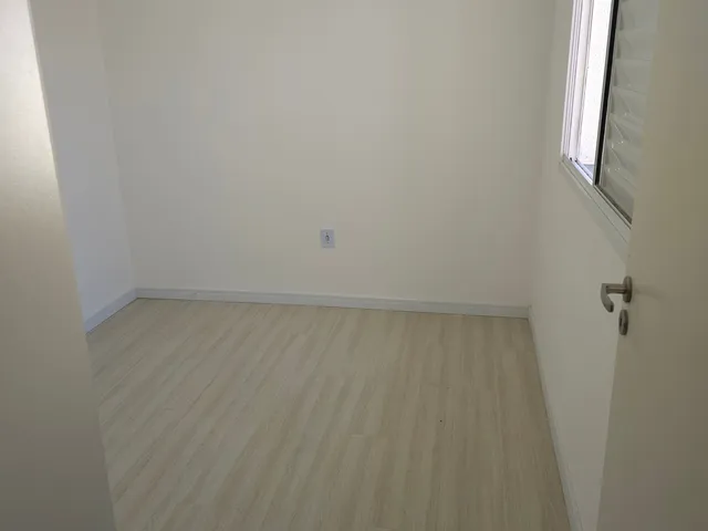 Casa 2 quartos e 1 banheiro, para alugar, no bairro Jardim dos Pereiras (Caucaia do Alto) em Cotia