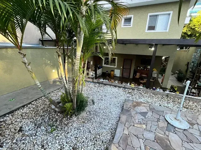 Casa com 400m² 4 quartos e 4 banheiros, à venda, no bairro Santa Teresinha em São Paulo