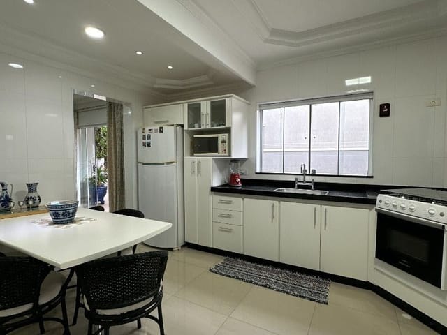 Casa com 357m² 3 quartos e 4 banheiros, à venda, no bairro Campo Limpo em Americana