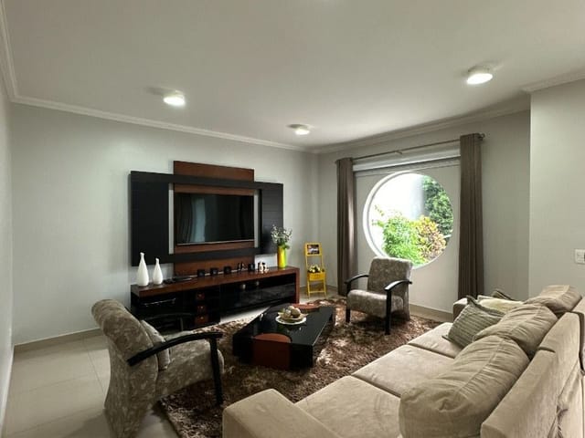 Casa com 357m² 3 quartos e 4 banheiros, à venda, no bairro Campo Limpo em Americana
