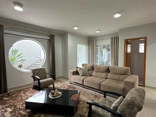Casa com 357m² 3 quartos e 4 banheiros, à venda, no bairro Campo Limpo em Americana