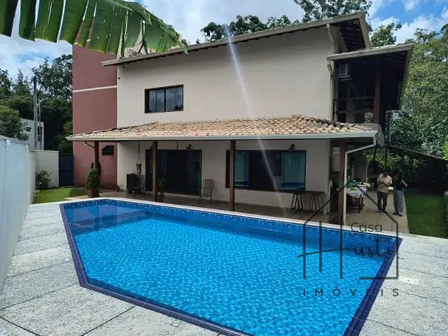Casa com 510m² 4 quartos e 4 banheiros, à venda ou para alugar, no bairro Quinta dos Angicos em Cotia
