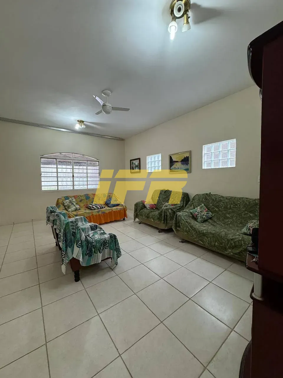 Casa, 4 quartos, 160 m² - Foto 1