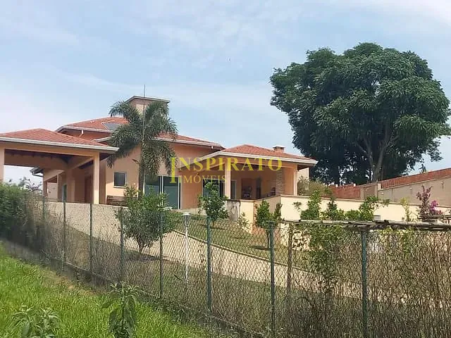 Casa com 1613m² 4 quartos e 5 banheiros, à venda, no bairro Medeiros em Jundiaí