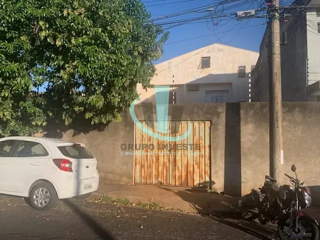 Casa com 4685m² 5 quartos e 3 banheiros, à venda, no bairro JARDIM DO CARMO em ARARAQUARA