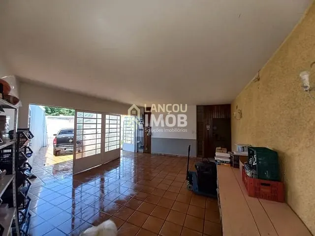 Casa com 800m² 3 quartos e 3 banheiros, à venda, no bairro Ponte de São João em Jundiaí