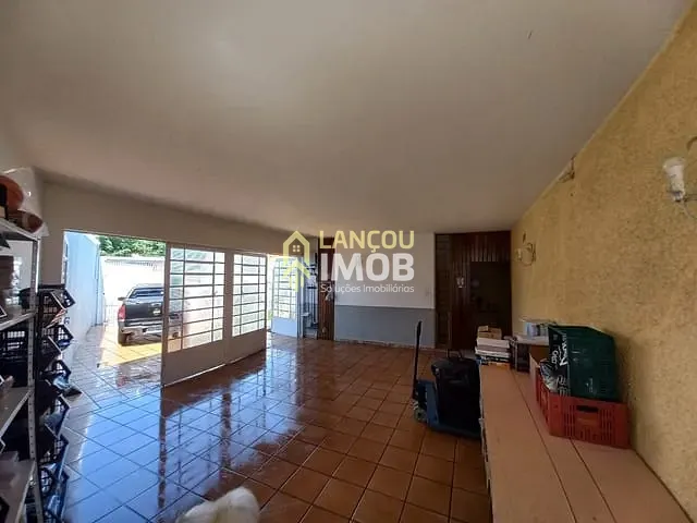 Casa com 800m² 3 quartos e 3 banheiros, à venda, no bairro Ponte de São João em Jundiaí
