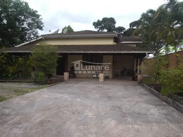 Casa com 4250m² 3 quartos e 5 banheiros, à venda, no bairro Indaiá em Bertioga