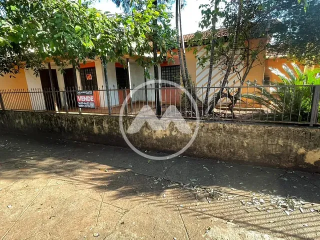Casa com 342m² 2 quartos e 1 banheiro, à venda, no bairro Centro em São Tomé