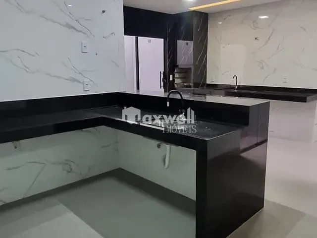 Casa com 187m² 3 quartos e 2 banheiros, à venda, no bairro Jardim Ipiranga em Aparecida de Goiânia