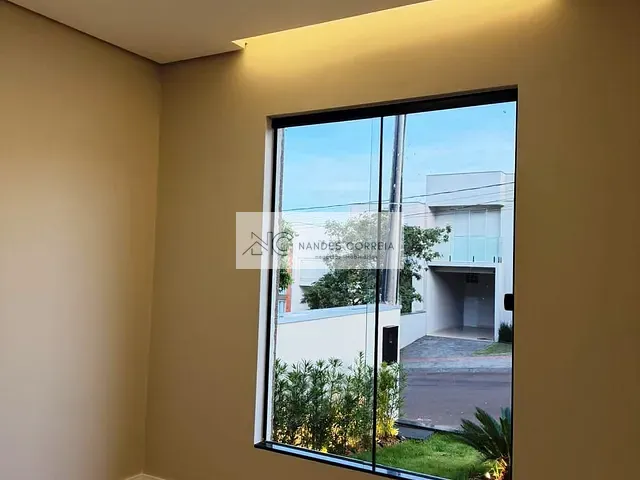 Casa 3 quartos e 2 banheiros, à venda, no bairro Jardim Ecoville I em Cambé