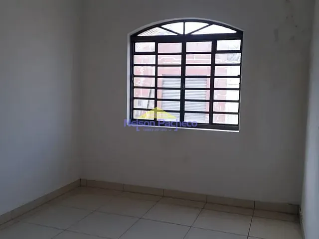 Casa com 107m² 2 quartos e 2 banheiros, à venda, no bairro Centro em Capivari