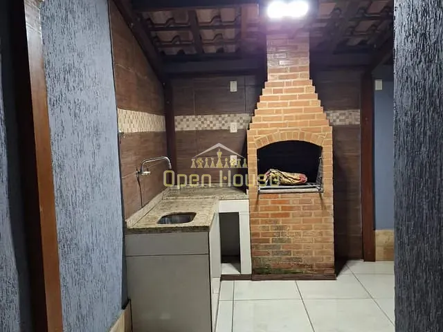 Casa 2 quartos e 1 banheiro, à venda, no bairro Colonia Santo Antonio em Barra Mansa