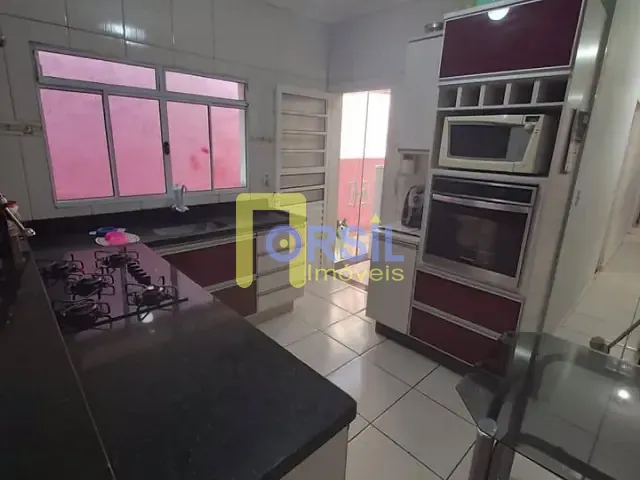 Casa com 150m² 3 quartos e 2 banheiros, à venda, no bairro Vila Jundiaí em Mogi das Cruzes