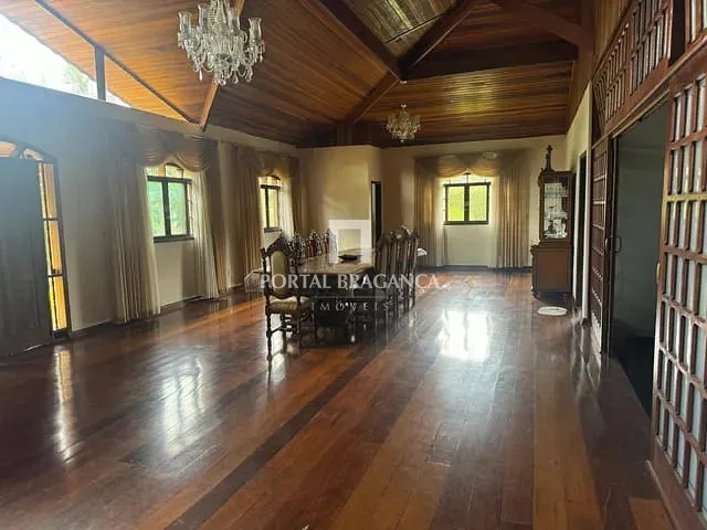 Casa 7 quartos e 7 banheiros, à venda, no bairro Guaripocaba em Bragança Paulista