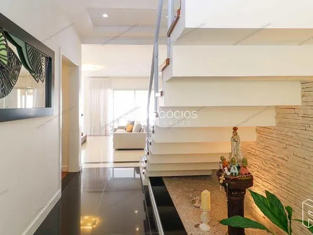 Casa com 360m² 3 quartos e 5 banheiros, à venda, no bairro Jardim Residencial Mont Blanc em Sorocaba