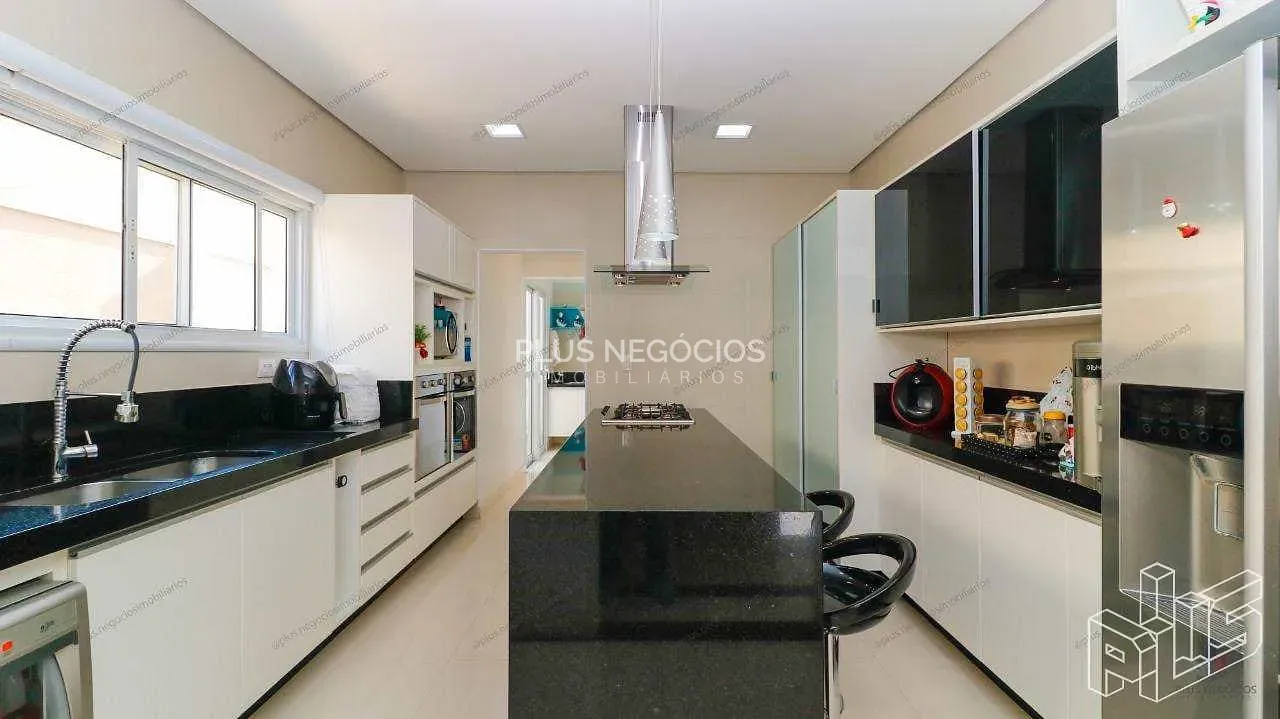 Casa, 3 quartos, 304 m² - Foto 8