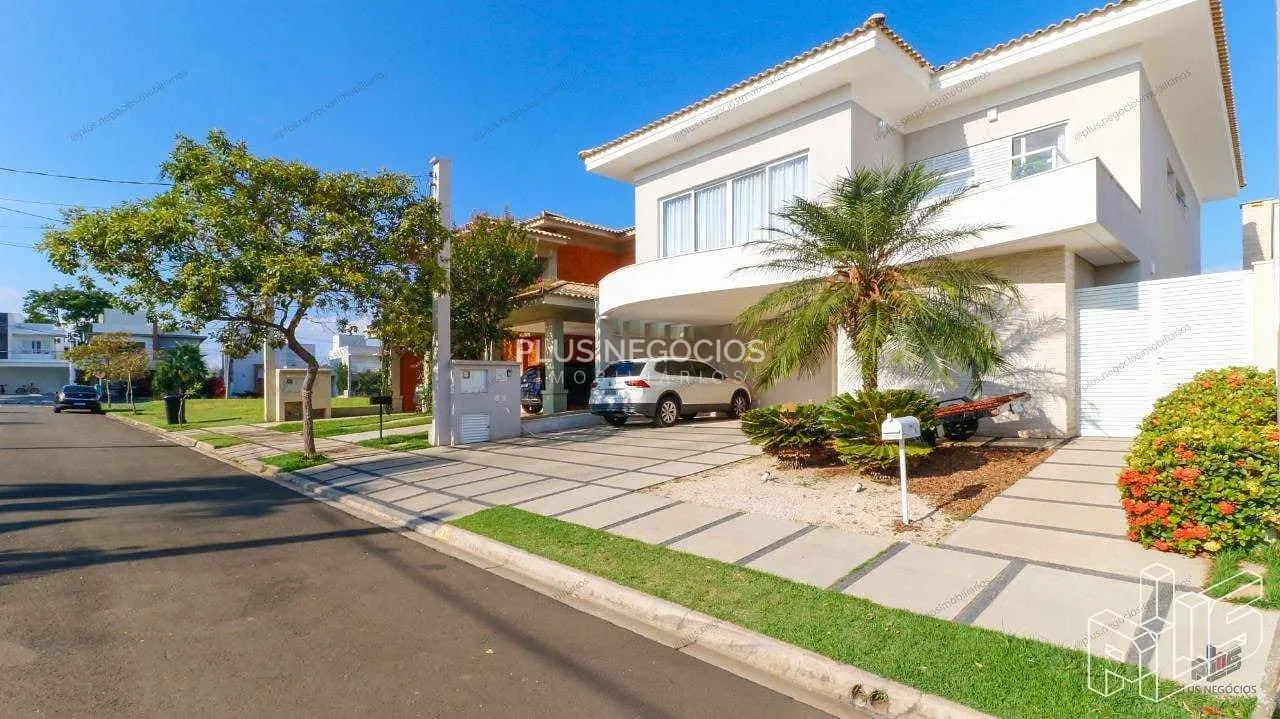 Casa, 3 quartos, 304 m² - Foto 1