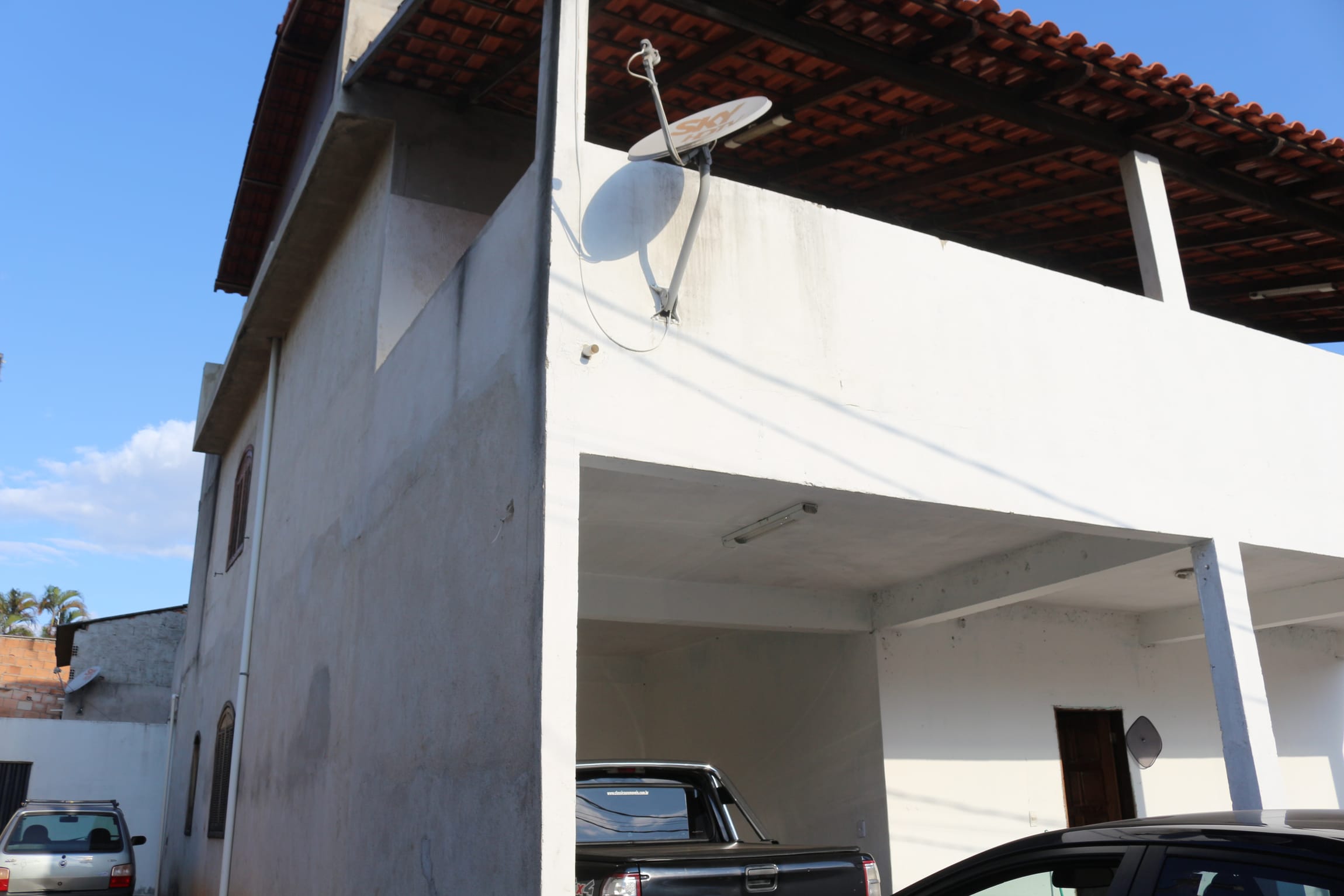 Casa à venda, com 7 quartos, 1 suíte, 9 banhos, 8 vagas, com 533 metros de área construída, Xangrilá, Contagem, MG miniatura 4