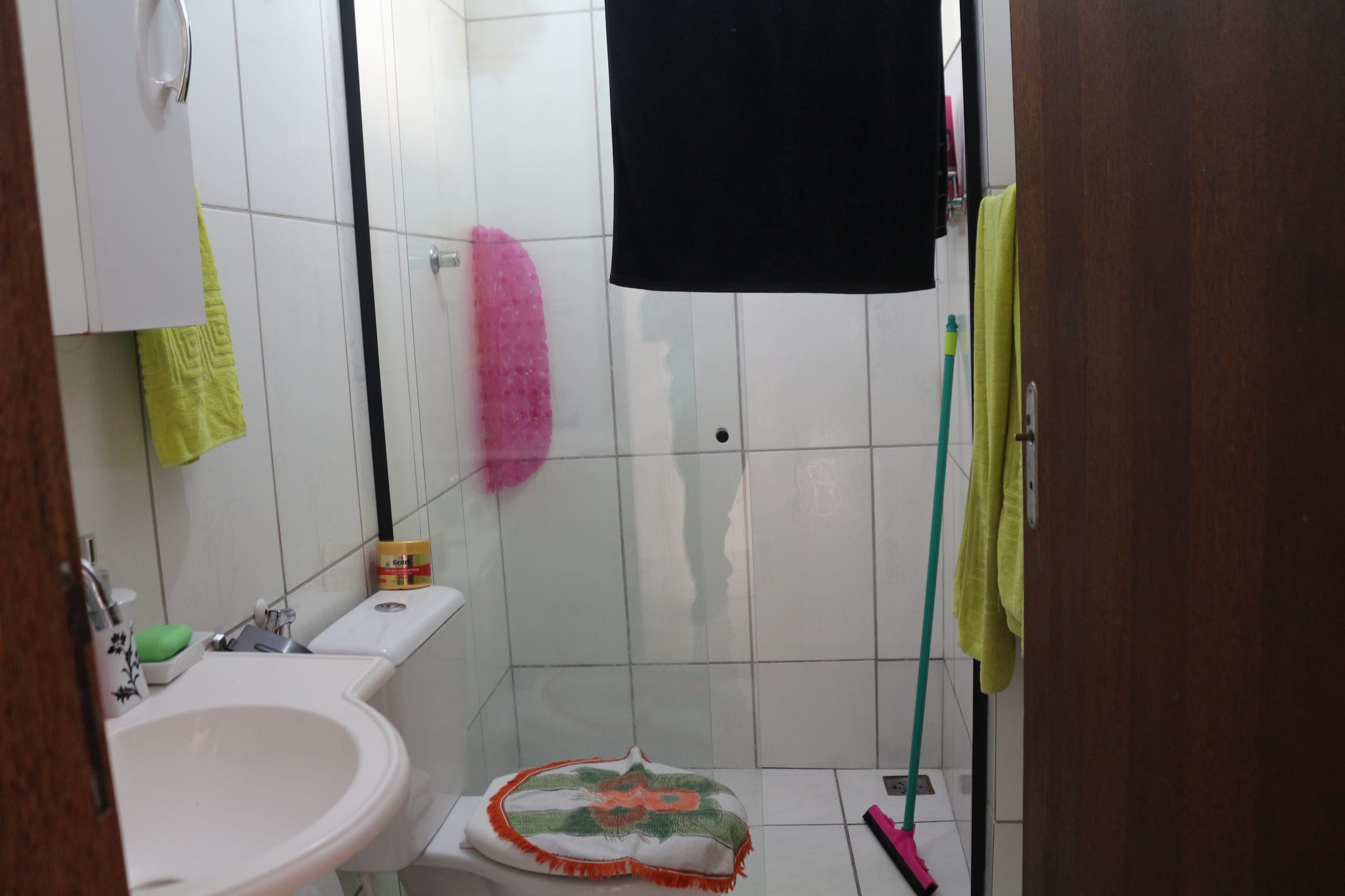 Casa à venda, com 7 quartos, 1 suíte, 9 banhos, 8 vagas, com 533 metros de área construída, Xangrilá, Contagem, MG miniatura 10