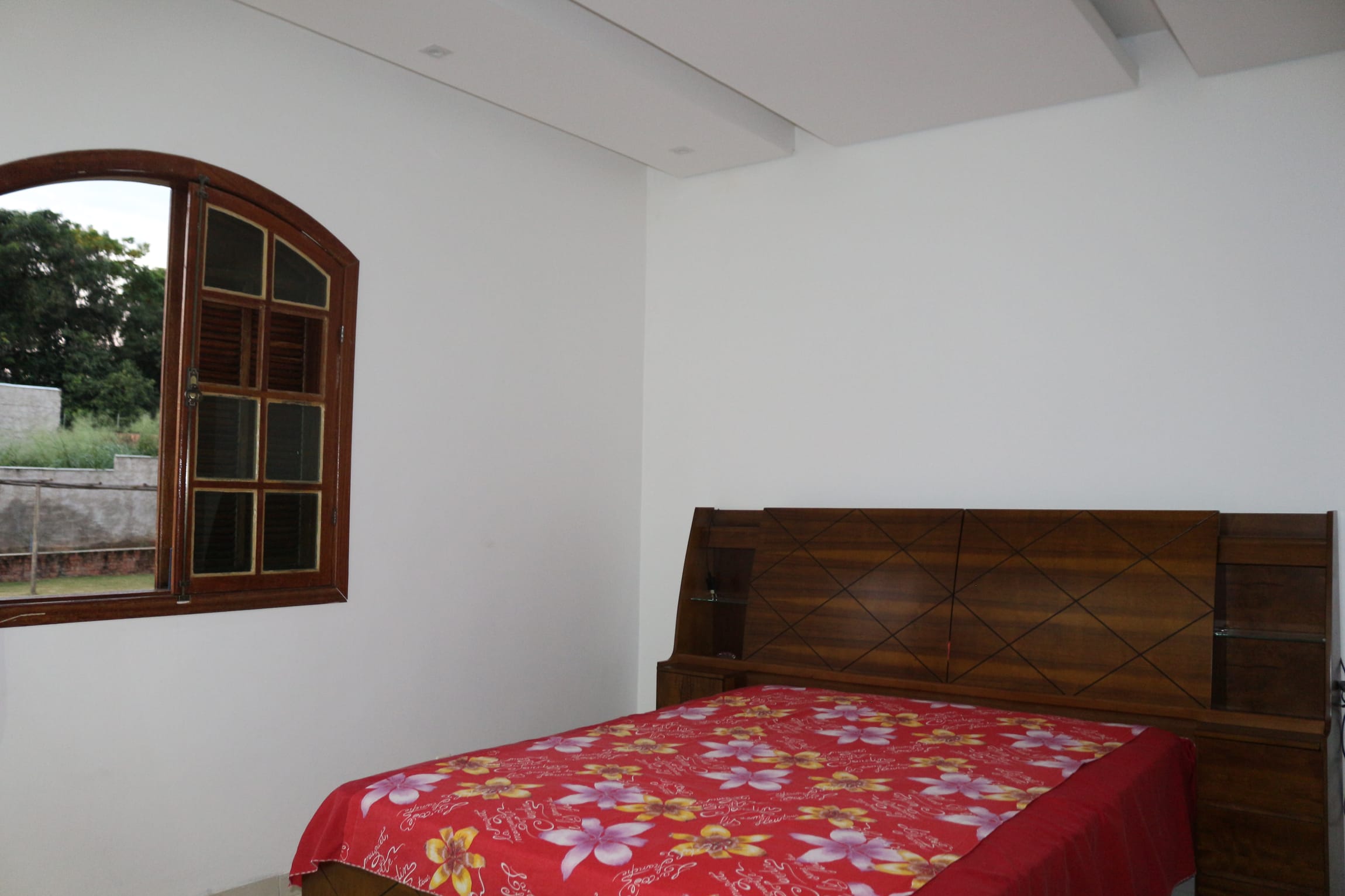 Casa à venda, com 7 quartos, 1 suíte, 9 banhos, 8 vagas, com 533 metros de área construída, Xangrilá, Contagem, MG miniatura 16