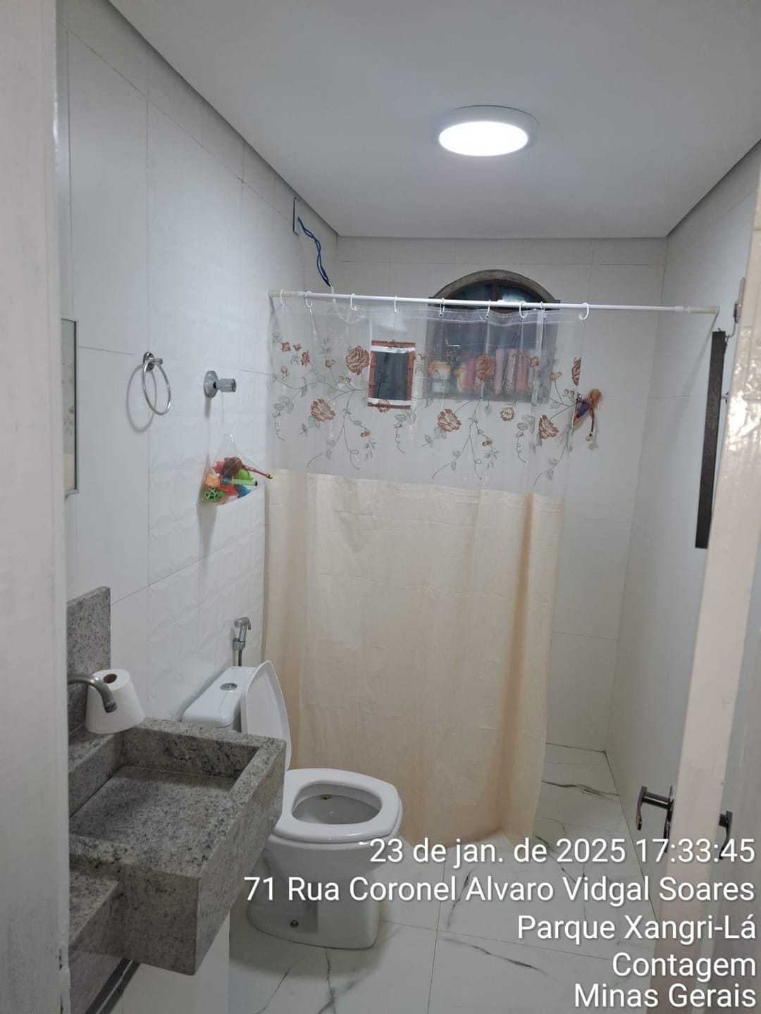 Casa à venda, com 7 quartos, 1 suíte, 9 banhos, 8 vagas, com 533 metros de área construída, Xangrilá, Contagem, MG miniatura 29