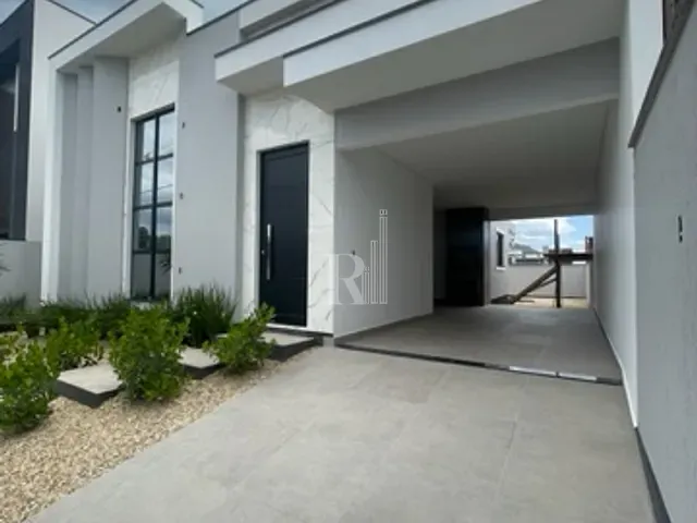 Casa com 270m² 3 quartos e 2 banheiros, à venda, no bairro Areias em Tijucas
