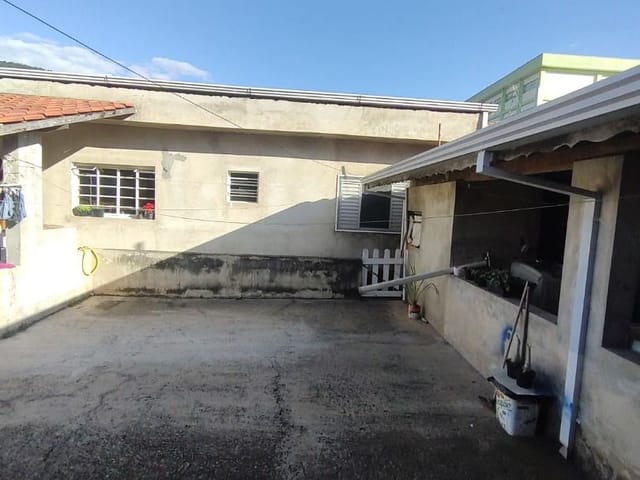 Casa com 300m² 3 quartos e 1 banheiro, à venda, no bairro Jardim São Cristovão em Extrema