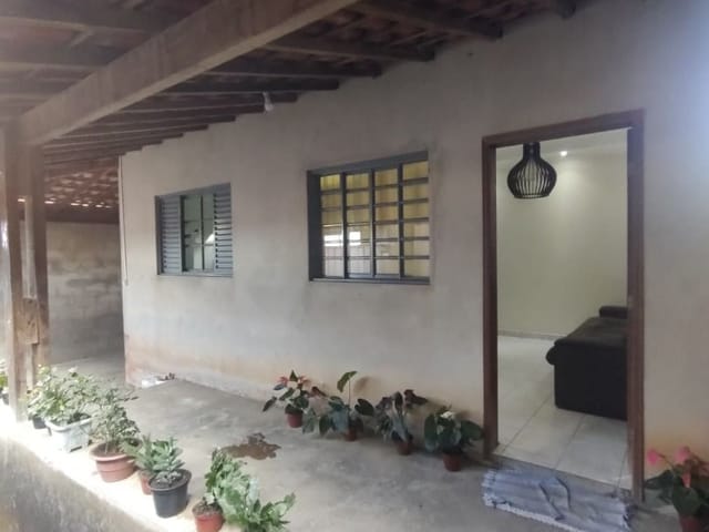 Casa com 300m² 3 quartos e 1 banheiro, à venda, no bairro Jardim São Cristovão em Extrema