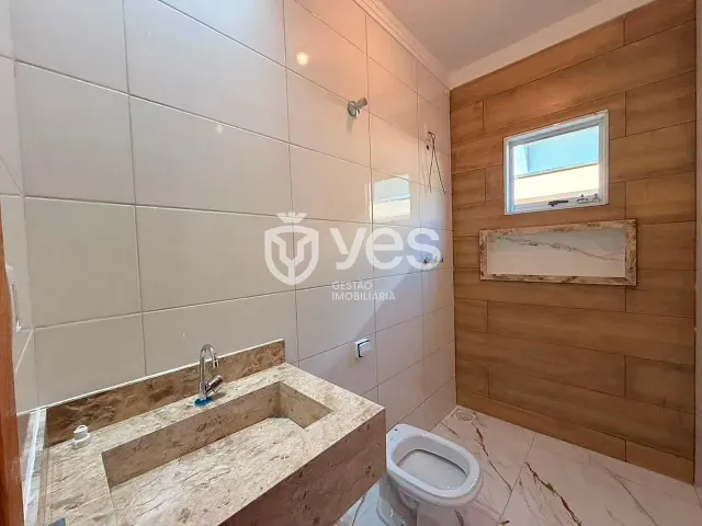 Casa 2 quartos e 2 banheiros, à venda, no bairro Centro em Araxá