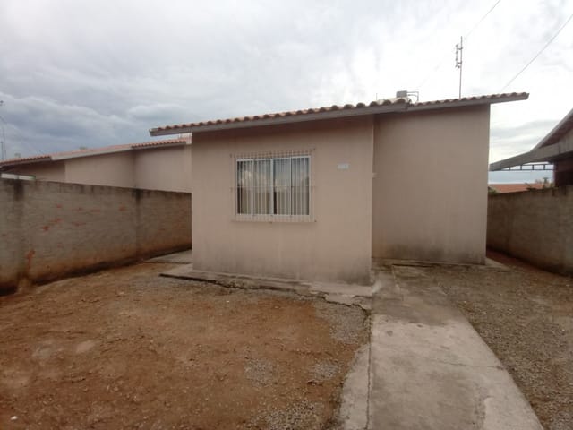 Casa com 160m² 2 quartos e 1 banheiro, para alugar, no bairro Parque dos Resedás 3 em São João da Boa Vista