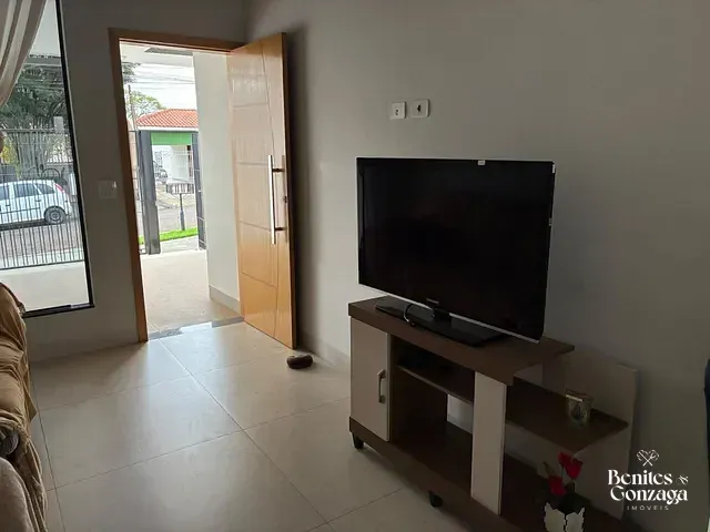 Casa 3 quartos e 2 banheiros, à venda, no bairro Parque das Grevíleas 3ª parte em Maringá